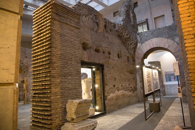 Ticket to Piazza Navona Undergrounds Stadium of Domitian - Finding the entrance at Via di Tor Sanguigna 3