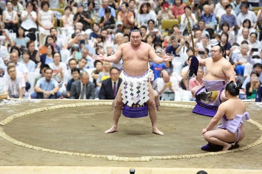 Tokyo: Grand Sumo Tournament Tour - The optional chanko-nabe meal