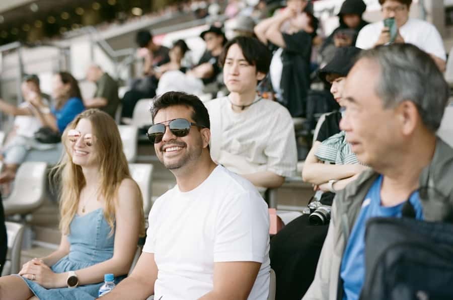 Tokyo: Horse Racing Tour with Local Fan - Food, drinks, and what you pay for