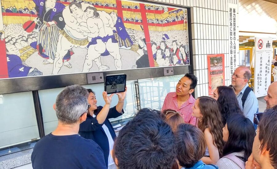 Tokyo: Not a show- a professional sumo practice with experts - The floor seating is the main practical issue