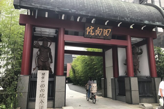 Tokyo Sumo Culture Tour with Chanko-Nabe Lunch in Ryogoku - Kasuganobeya and the everyday side of wrestler life