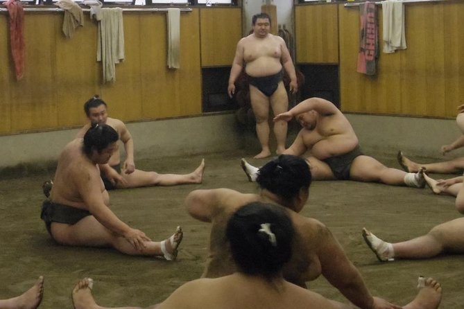 Tokyo Sumo Morning Practice Tour at Stable - The photo opportunity and departure