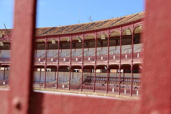 Tour of Malaga Bullring & Bullfighting Museum with Audioguide - Virtual reality, interactive videos, and the simulator