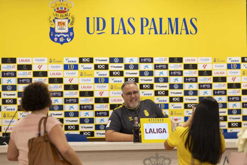 UD Las Palmas Gran Canaria Stadium Guided Tour - Entering Gran Canaria Stadium with UD Las Palmas