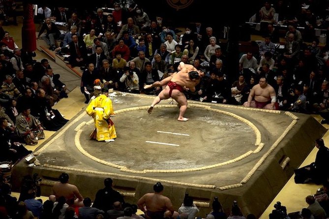 Ultimate Sumo Tournament: Tokyo, Osaka, Nagoya, Fukuoka - Food inside the arena and chanko dinner