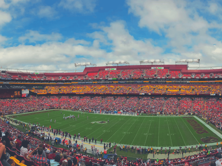 Washington D.C.: Washington Commanders Football Game Ticket - Food, drinks, and the cashless stadium setup