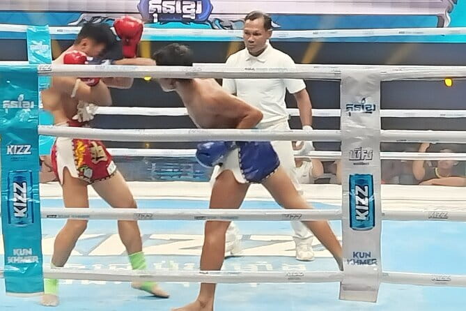 Watch Live Khmer Traditional boxing in Phnom Penh - Meeting Sina and Learning the Sport